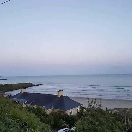 Idyllic Inchydoney Beach - Amazing Sea Views, Path To Beach! Сasa de vacaciones *